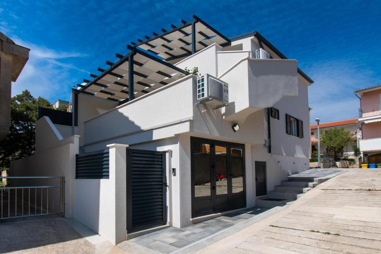 Apartmani Monika Zaboric Exterior photo
