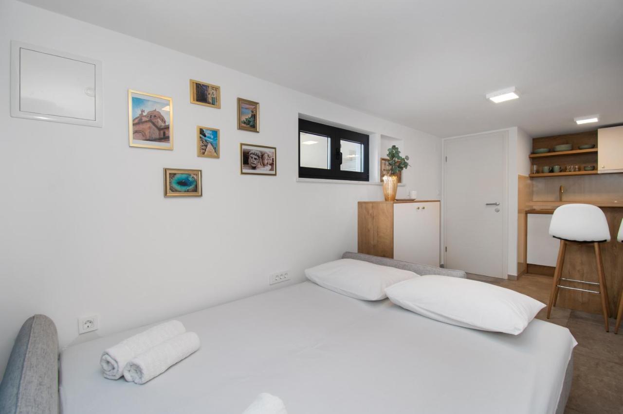 Apartmani Monika Zaboric Exterior photo